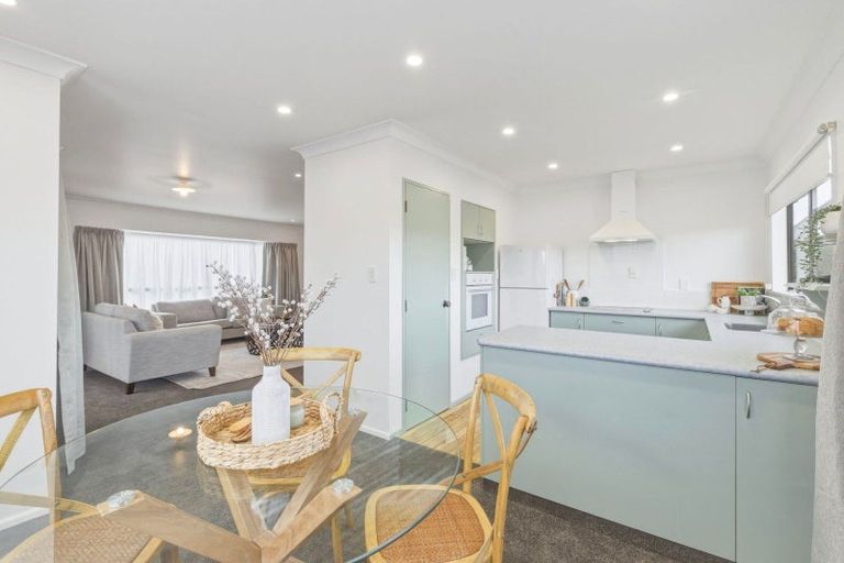 Photo of property in 33 Kent Road, Saint Johns Hill, Whanganui, 4501