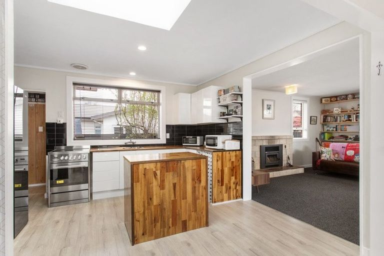 Photo of property in 25 Meadow Street, Papanui, Christchurch, 8052