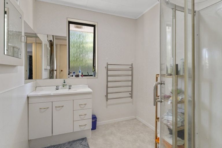 Photo of property in 82 Langdale Avenue, Paraparaumu, 5032