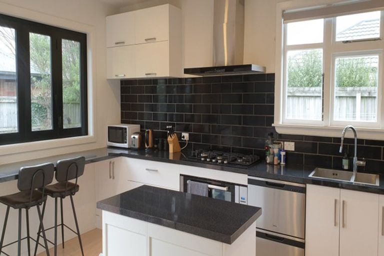 Photo of property in 135 Mcfaddens Road, St Albans, Christchurch, 8052