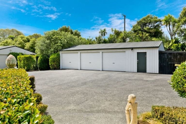 Photo of property in 998 Peak Road, Helensville, 0875