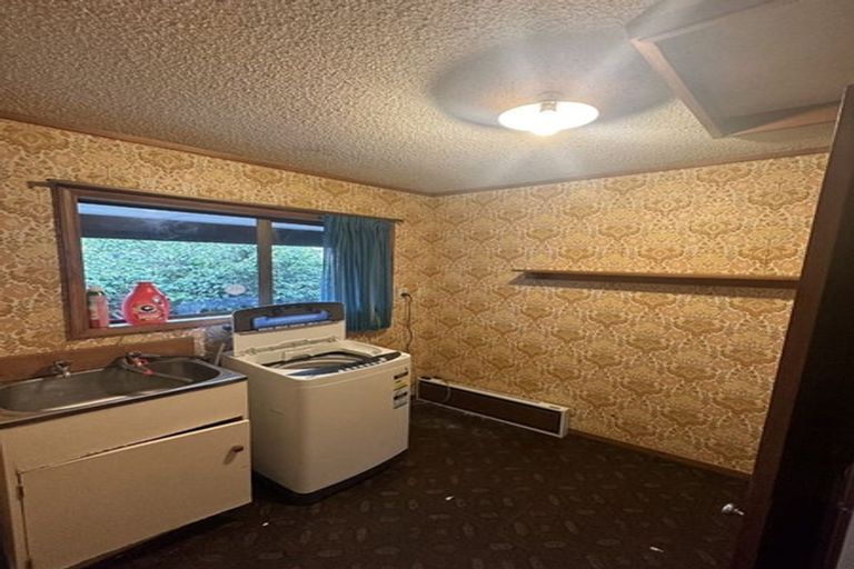 Photo of property in 118 Pupuke Road, Hillcrest, Auckland, 0627