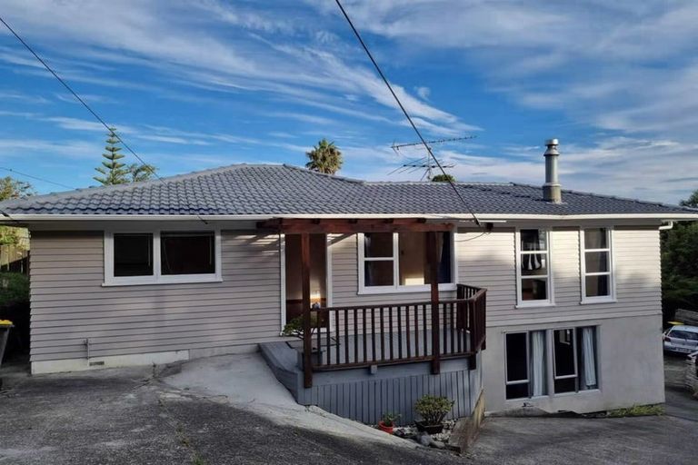 Photo of property in 13 View Road, Glenfield, Auckland, 0627