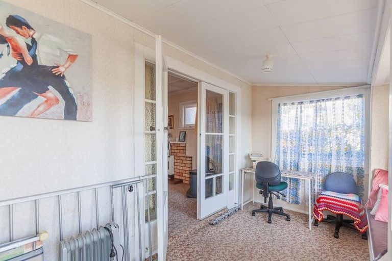 Photo of property in 23 Pukeko Place, Westshore, Napier, 4110