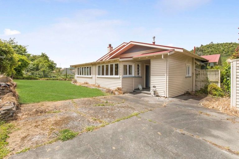 Photo of property in 53 Goldfinch Street, Taihape, 4720