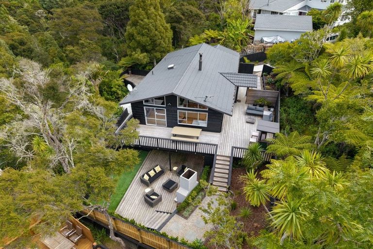 Photo of property in 2/31 Tui Glen Road, Birkenhead, Auckland, 0626