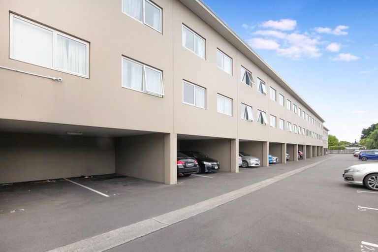 Photo of property in 4/30 Mathesons Road, Phillipstown, Christchurch, 8011