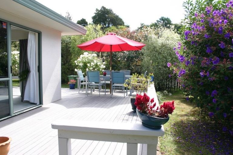 Photo of property in 122 Carlton Street, Bellevue, Tauranga, 3110