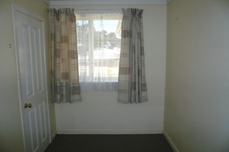 Photo of property in 1/12 Routley Drive, Glen Eden, Auckland, 0602