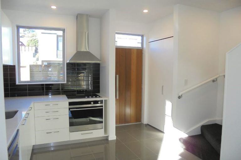 Photo of property in 6/59 The Parade, Island Bay, Wellington, 6023