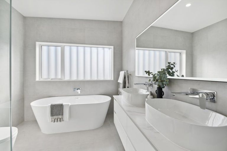 Photo of property in 361a Beach Road, Campbells Bay, Auckland, 0630