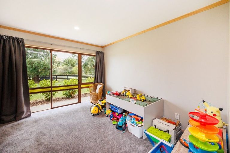 Photo of property in 440 Stoney Creek Road, Kelvin Grove, Palmerston North, 4470