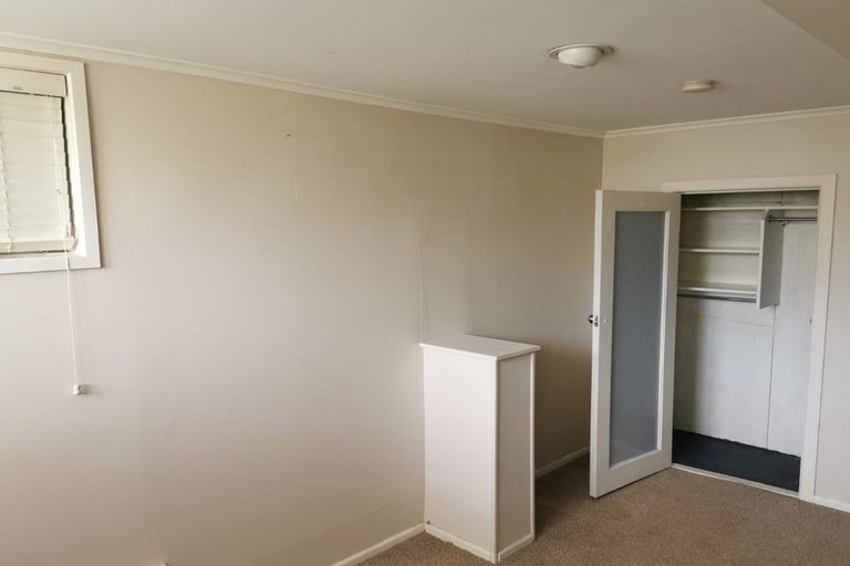 Photo of property in 14 Lyttelton Avenue, Forrest Hill, Auckland, 0620