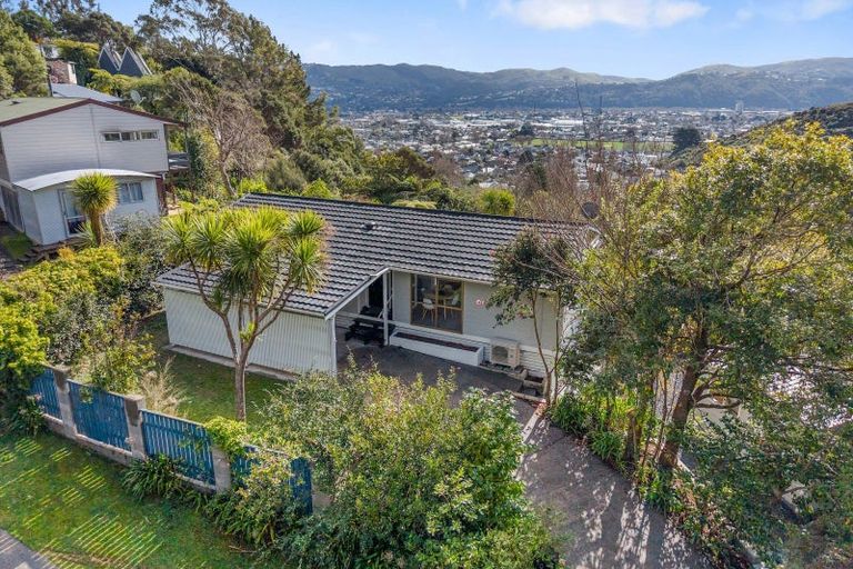 Photo of property in 10 Kerkwall Drive, Naenae, Lower Hutt, 5011