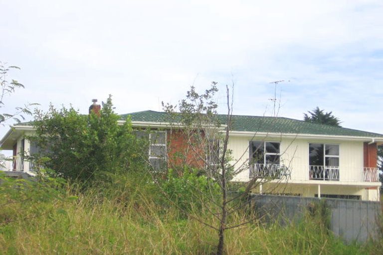 Photo of property in 104 Don Buck Road, Massey, Auckland, 0614