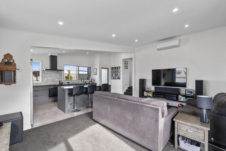 Photo of property in 112 Clarence Cox Crescent, Pirimai, Napier, 4112