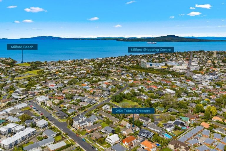 Photo of property in 3/5a Tobruk Crescent, Milford, Auckland, 0620