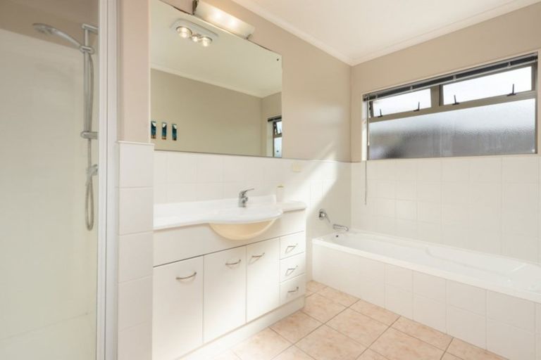 Photo of property in 6 Shaun Close, Papamoa Beach, Papamoa, 3118