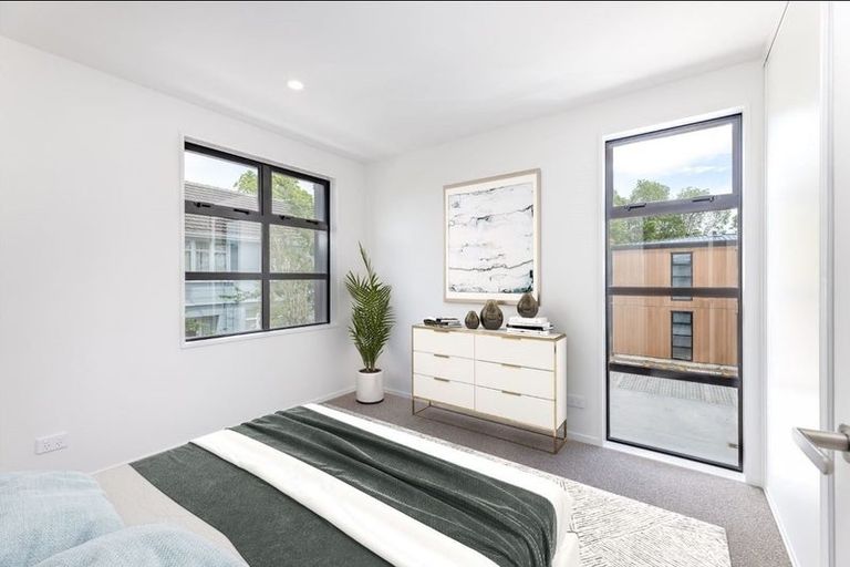 Photo of property in 2/91 Springfield Road, St Albans, Christchurch, 8014