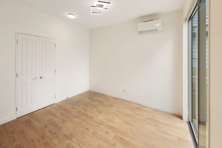 Photo of property in 61b Kervil Avenue, Te Atatu Peninsula, Auckland, 0610