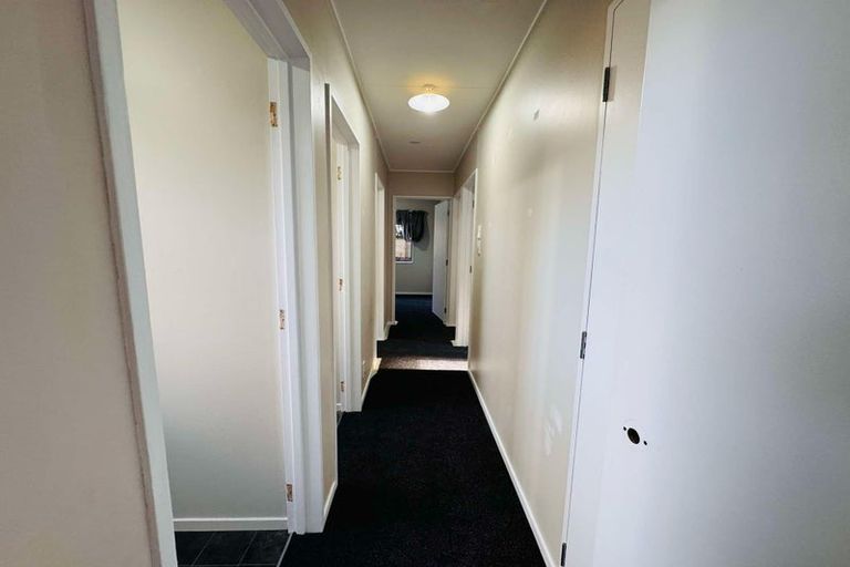 Photo of property in 4 Newland Court, Palmerston North, 4410