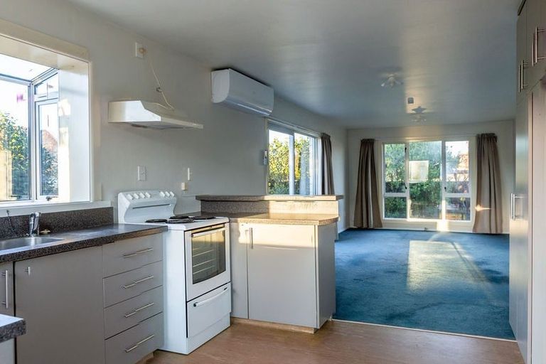 Photo of property in 1/51 Oldwood Street, Bishopdale, Christchurch, 8053