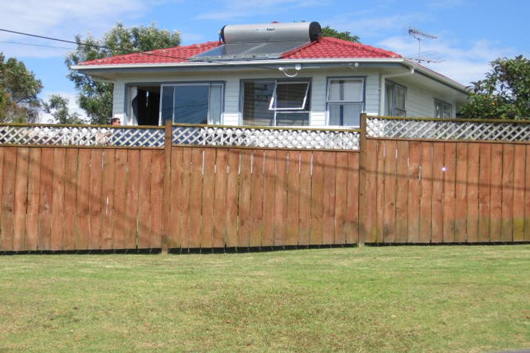 Photo of property in 100 Glenvar Road, Torbay, Auckland, 0630
