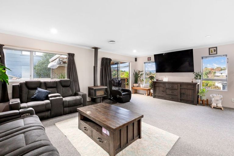 Photo of property in 63a Omapere Street, Whitby, Porirua, 5024
