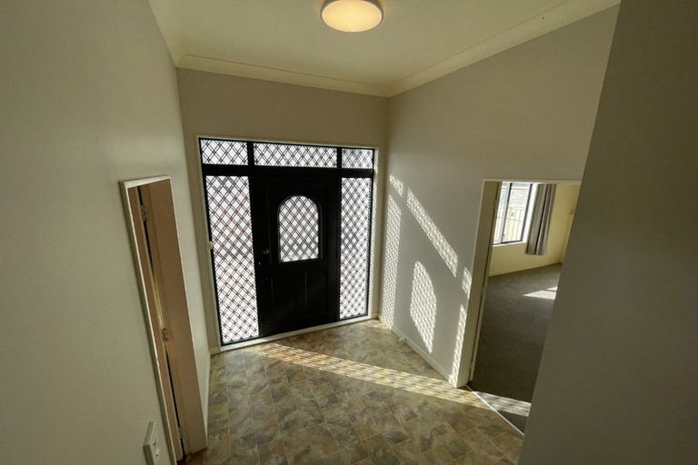 Photo of property in 88a Strathmore Avenue, Strathmore Park, Wellington, 6022