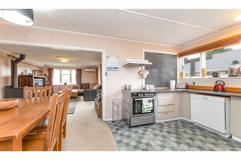 Photo of property in 17 Riselaw Street, Mairehau, Christchurch, 8013