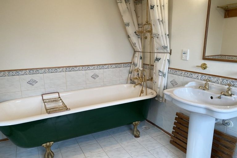 Photo of property in 15 The Quarterdeck, Whitby, Porirua, 5024