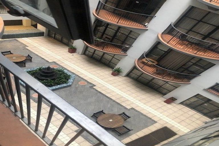 Photo of property in Atrium Towers, 4f/154 The Terrace, Wellington Central, Wellington, 6011