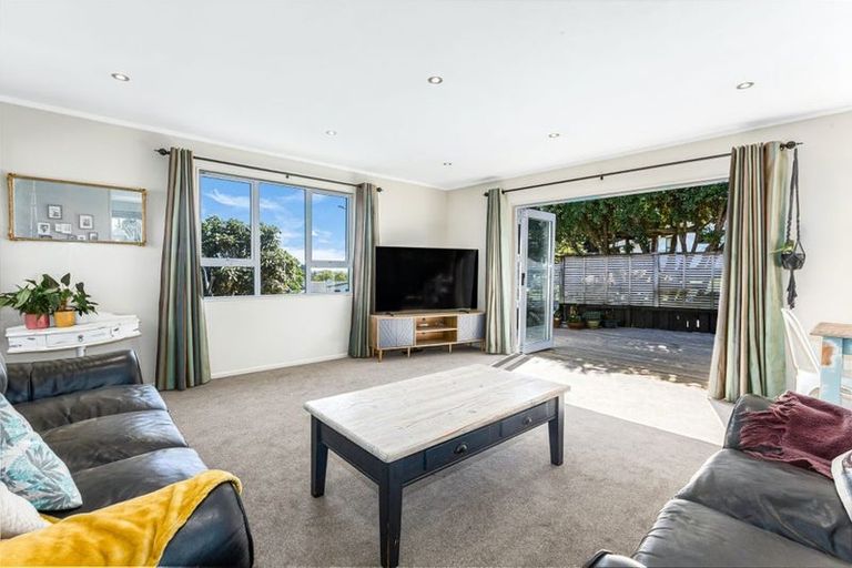 Photo of property in 22 Adventure Drive, Whitby, Porirua, 5024