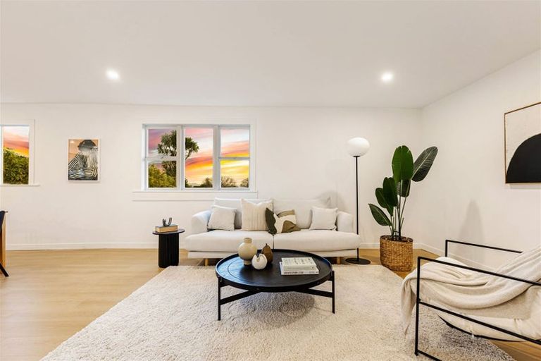 Photo of property in 31 Karaka Street, Helensville, 0800