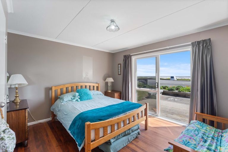 Photo of property in 66a Marine Parade, Otaki Beach, Otaki, 5512