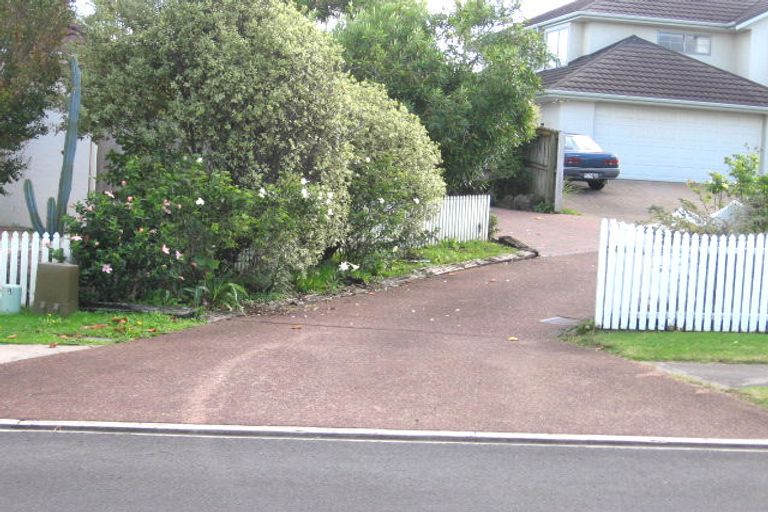 Photo of property in 1/5 Belgate Place, Somerville, Auckland, 2014