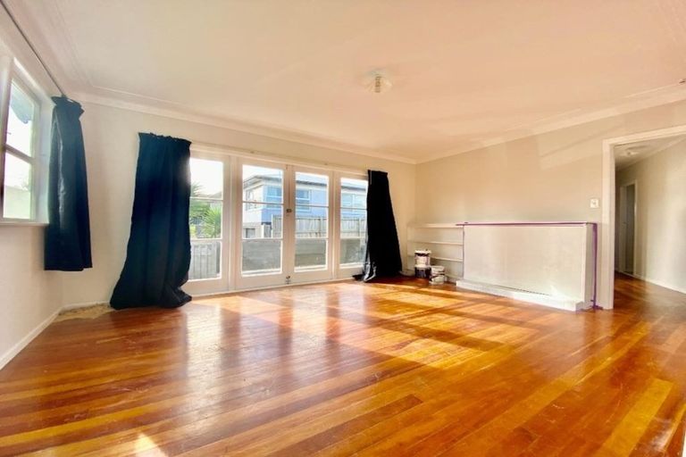 Photo of property in 50 Greenmeadows Avenue, Manurewa East, Auckland, 2102