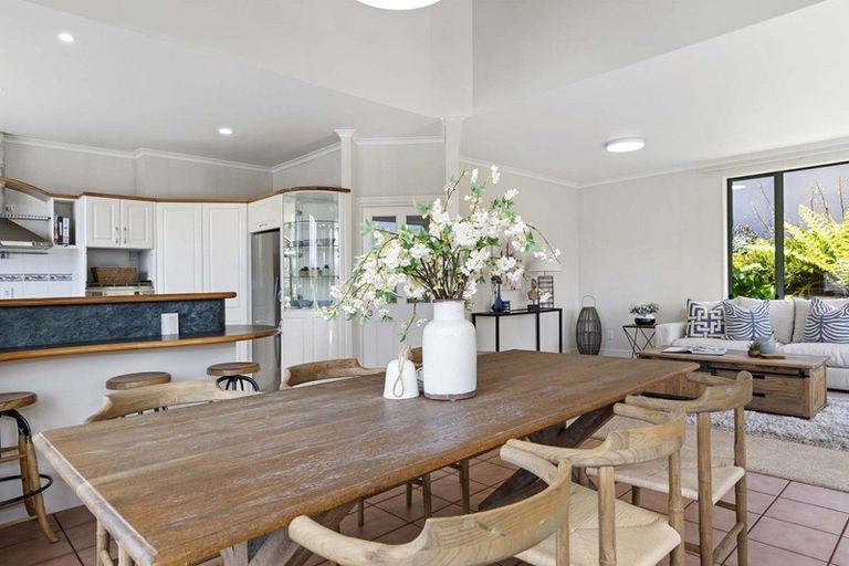 Photo of property in 4 Harlech Glen, Bethlehem, Tauranga, 3110