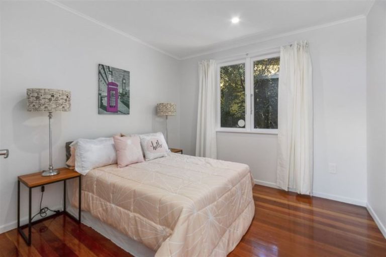 Photo of property in 68 Glen Road, Ranui, Auckland, 0612