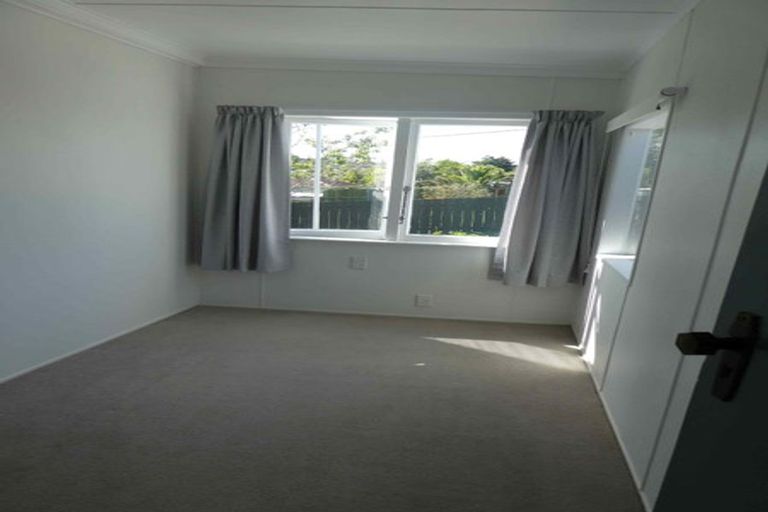 Photo of property in 59 Kaurilands Road, Titirangi, Auckland, 0604