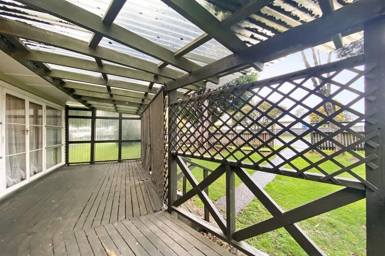 Photo of property in 72 Friedlanders Road, Manurewa, Auckland, 2102