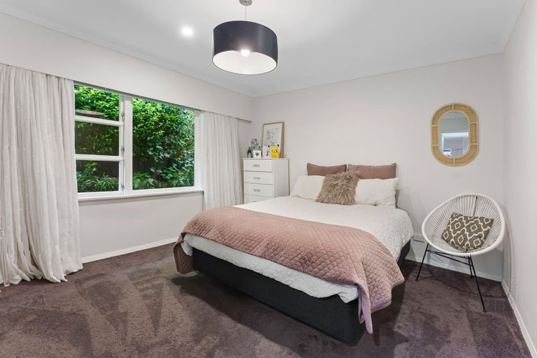 Photo of property in 7 Ngarara Road, Waikanae, 5036