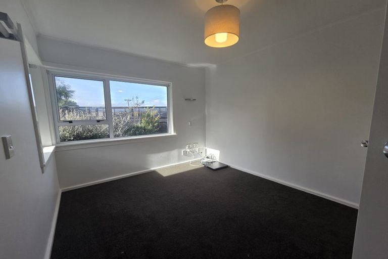 Photo of property in 103 Maupuia Road, Maupuia, Wellington, 6022