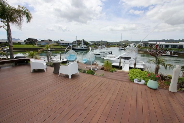 Photo of property in 25 Leeward Drive, Whitianga, 3510
