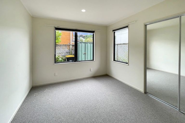Photo of property in 2/346 The Parade, Island Bay, Wellington, 6023