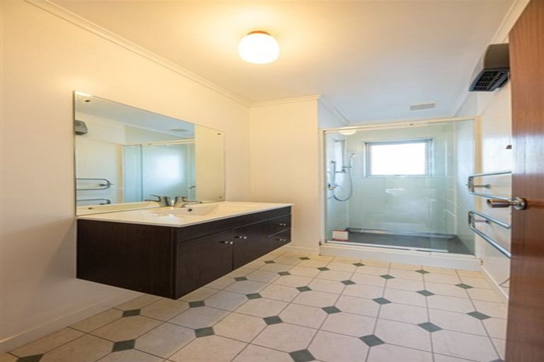 Photo of property in 38 Colina Street, Avonhead, Christchurch, 8042