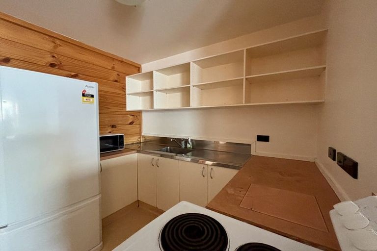 Photo of property in Drummond Street Flats, 1/19 Drummond Street, Mount Cook, Wellington, 6021
