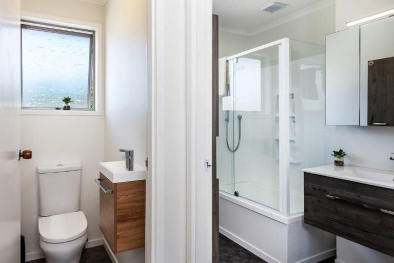 Photo of property in 1/15 Kotare Street, Hilltop, Taupo, 3330