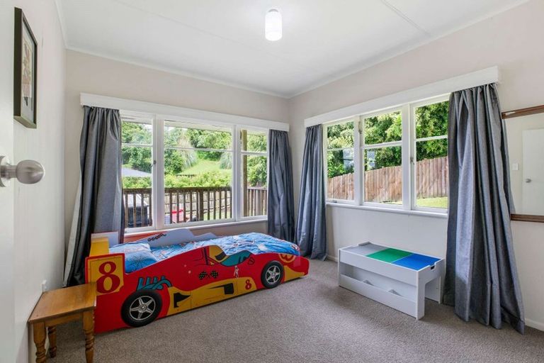 Photo of property in 3 Trosk Place, Waiuku, 2123