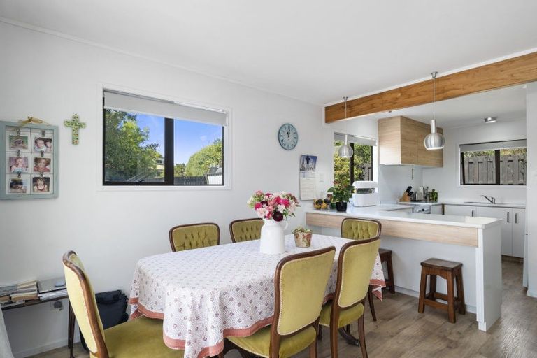 Photo of property in 3 Cherry Lane, Acacia Bay, Taupo, 3330
